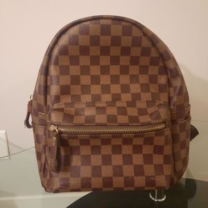 Cute checkered Back Pack